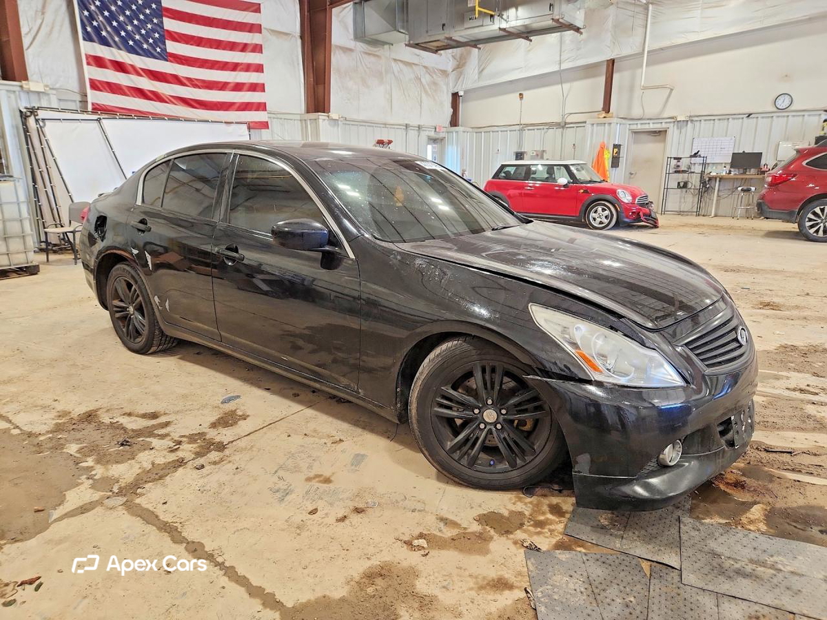 Infiniti G 2013