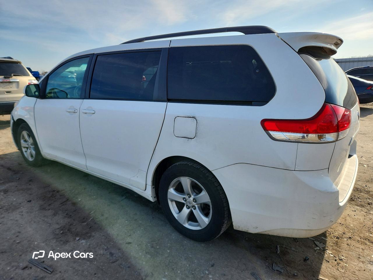 Toyota Sienna 2012