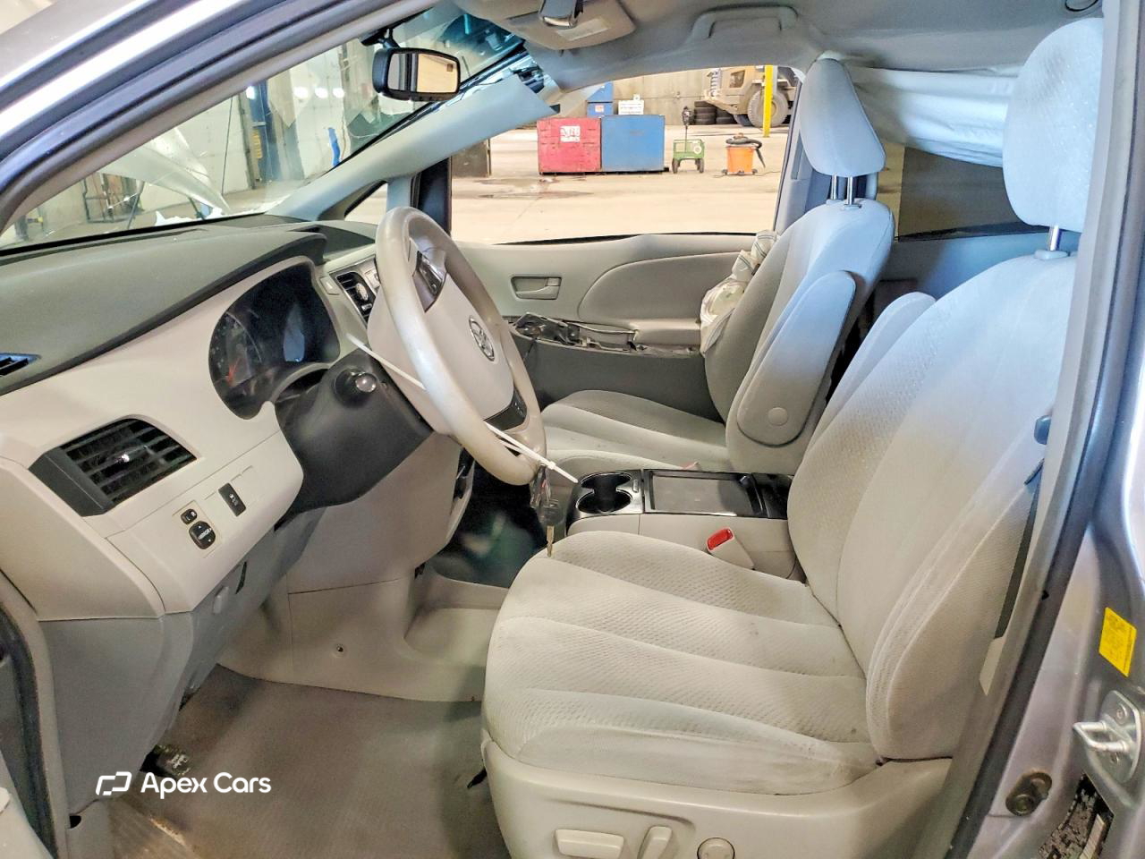 Toyota Sienna 2011