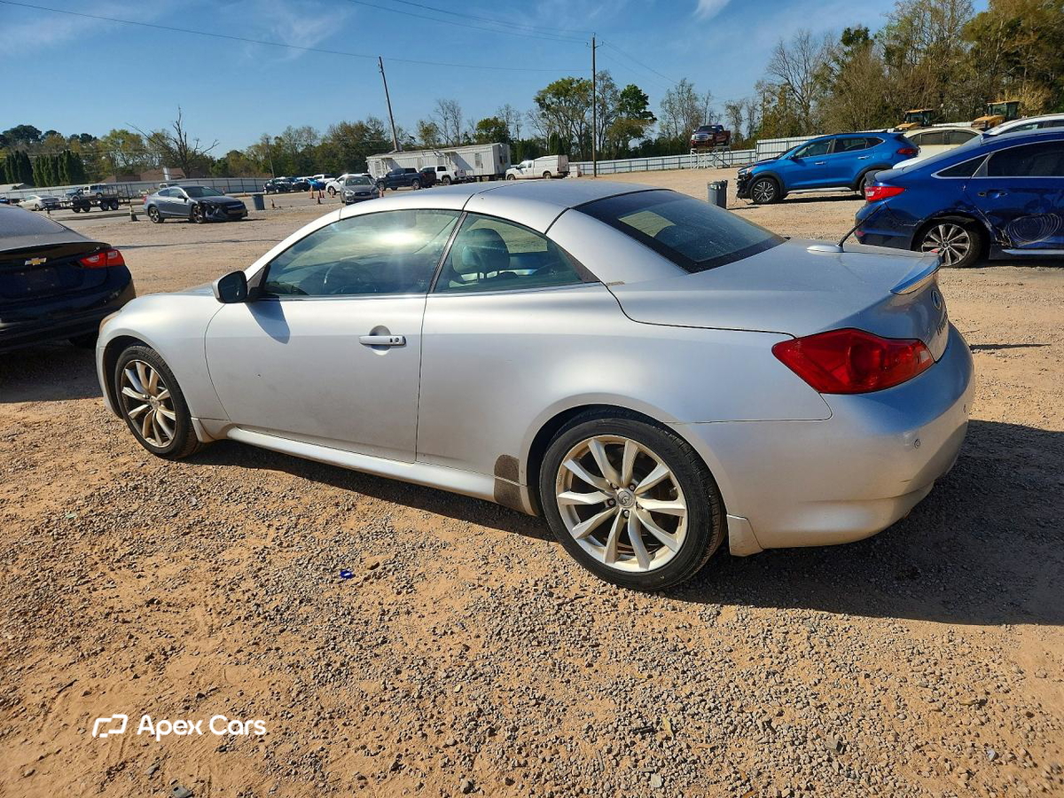 Infiniti G 2013