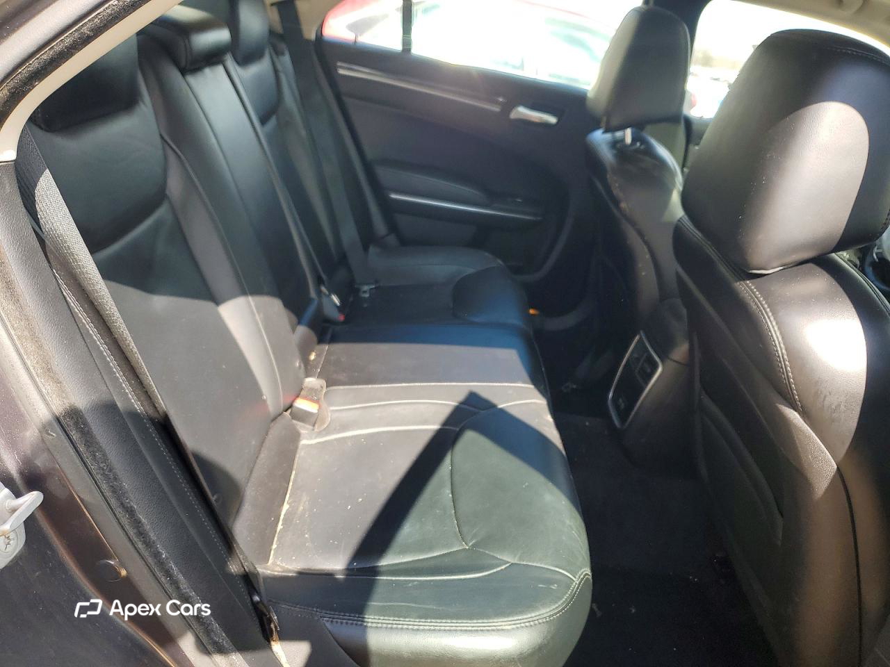 Chrysler 300 2015