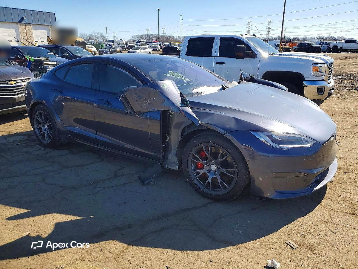 Tesla Model S 2021