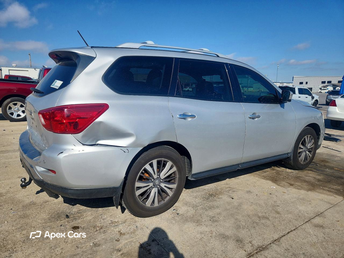 Nissan Pathfinder 2017