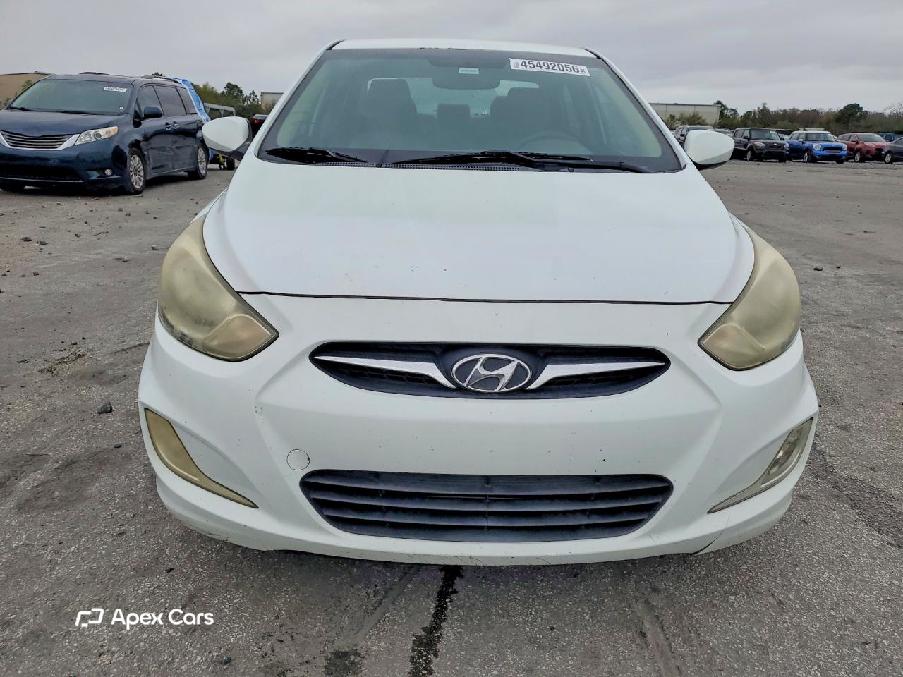 Hyundai Accent 2012