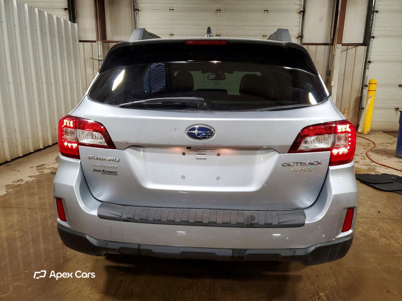 Subaru Outback 2016