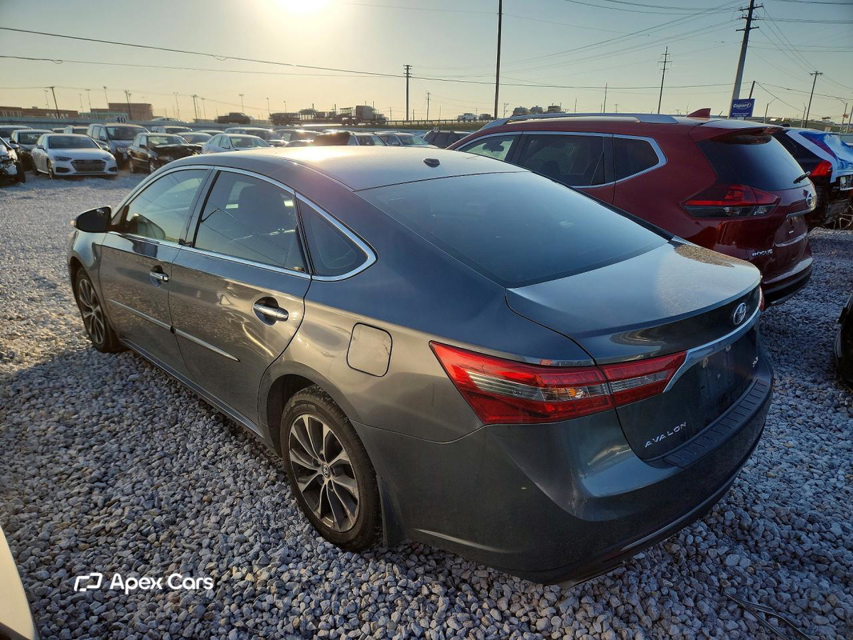Toyota Avalon 2017