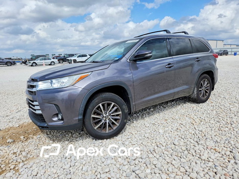 Toyota Highlander 2018 - Image 1 of 13