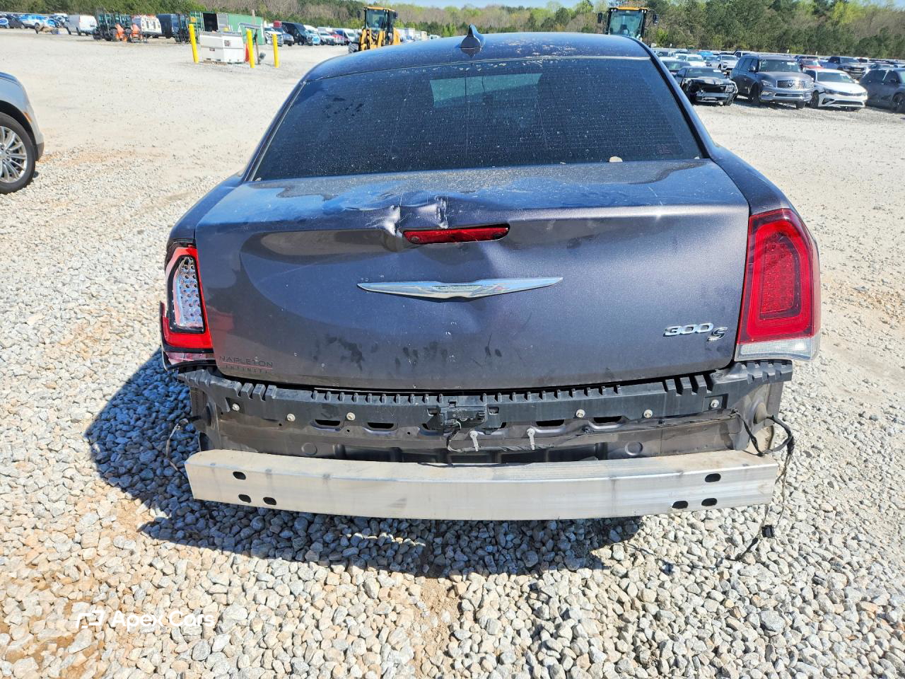 Chrysler 300 2016