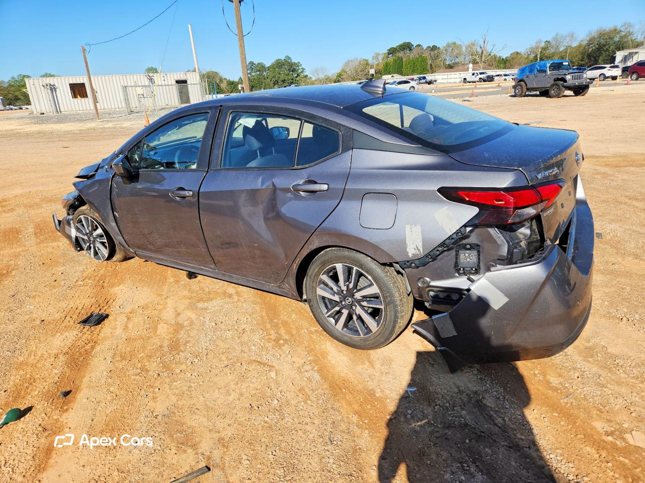 Nissan Versa 2021