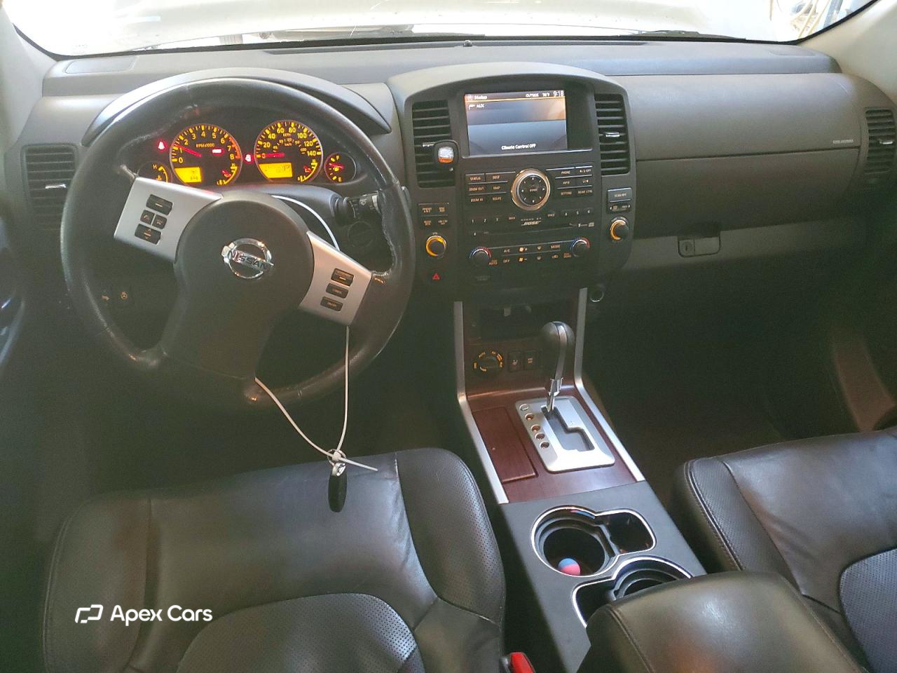 Nissan Pathfinder 2011