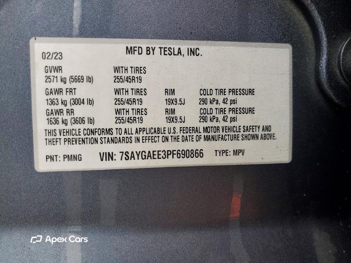 Tesla Model Y 2023