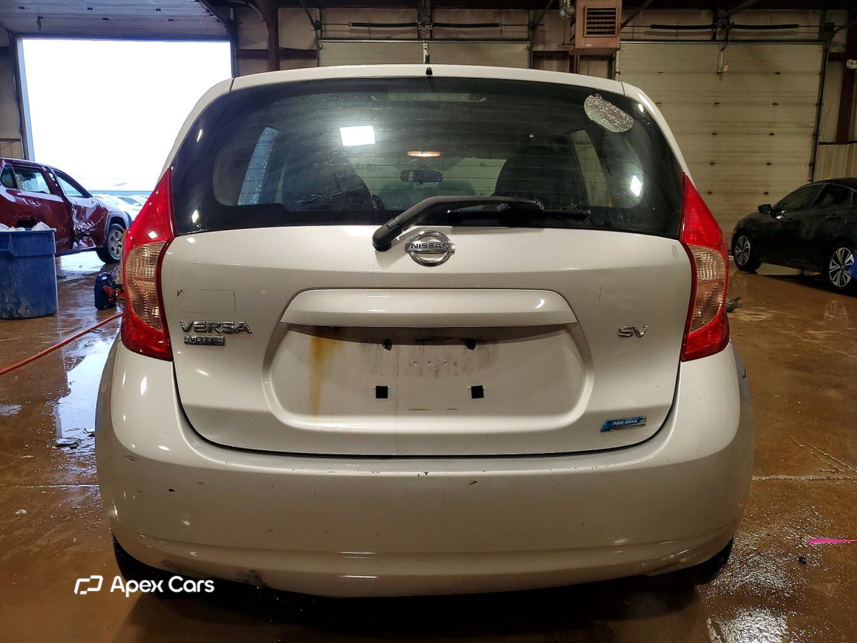Nissan Versa 2016