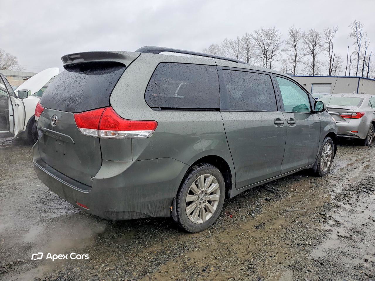 Toyota Sienna 2011