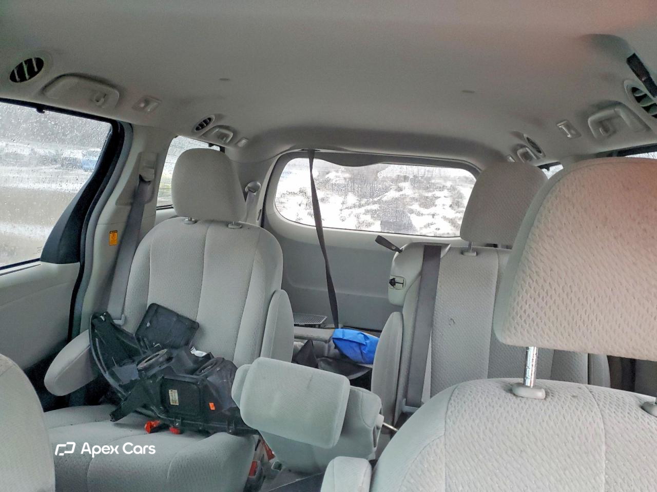 Toyota Sienna 2011