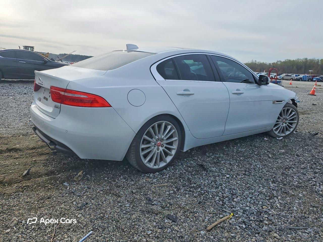 Jaguar XE 2017