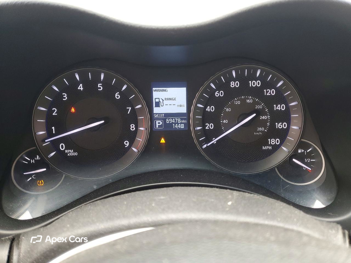 Infiniti Q70 2017