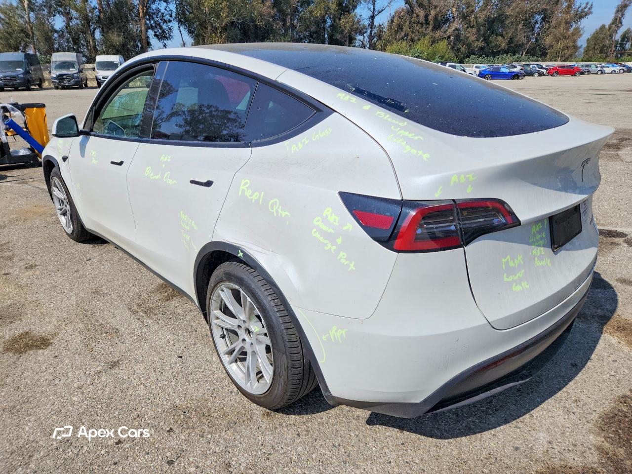 Tesla Model Y 2023