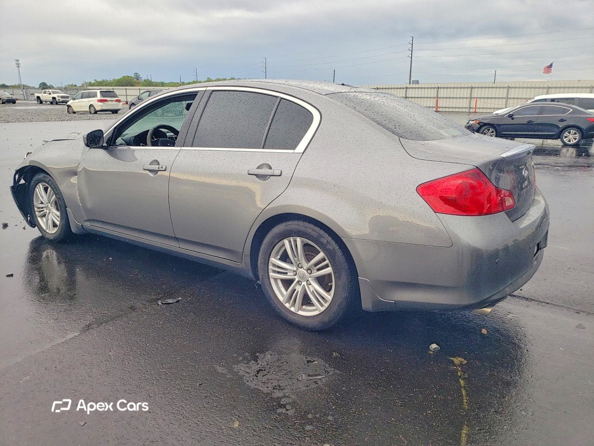 Infiniti G 2011
