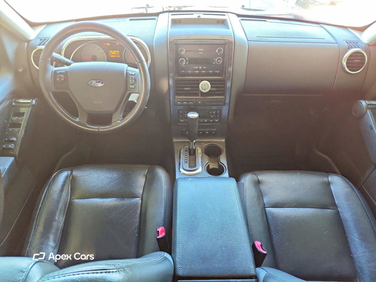 Ford Explorer 2010