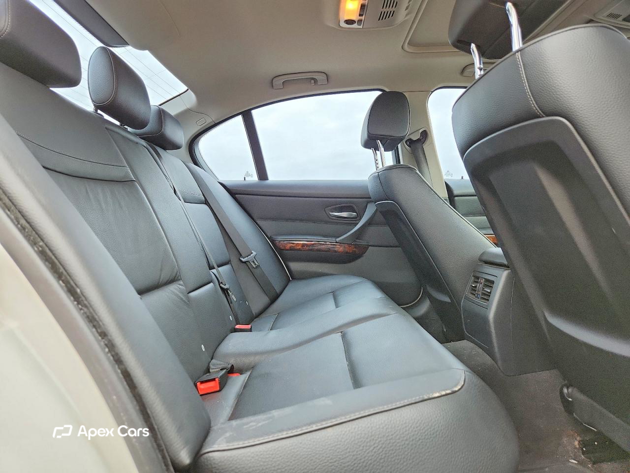 BMW Series 3 2010