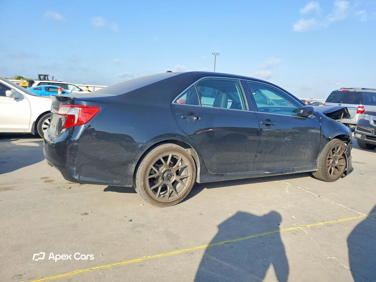 Toyota Camry 2012