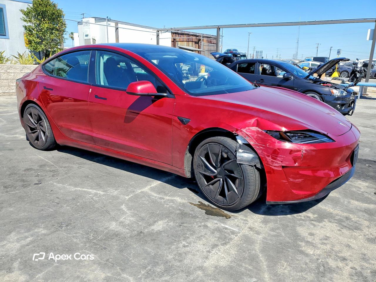 Tesla Model 3 2025