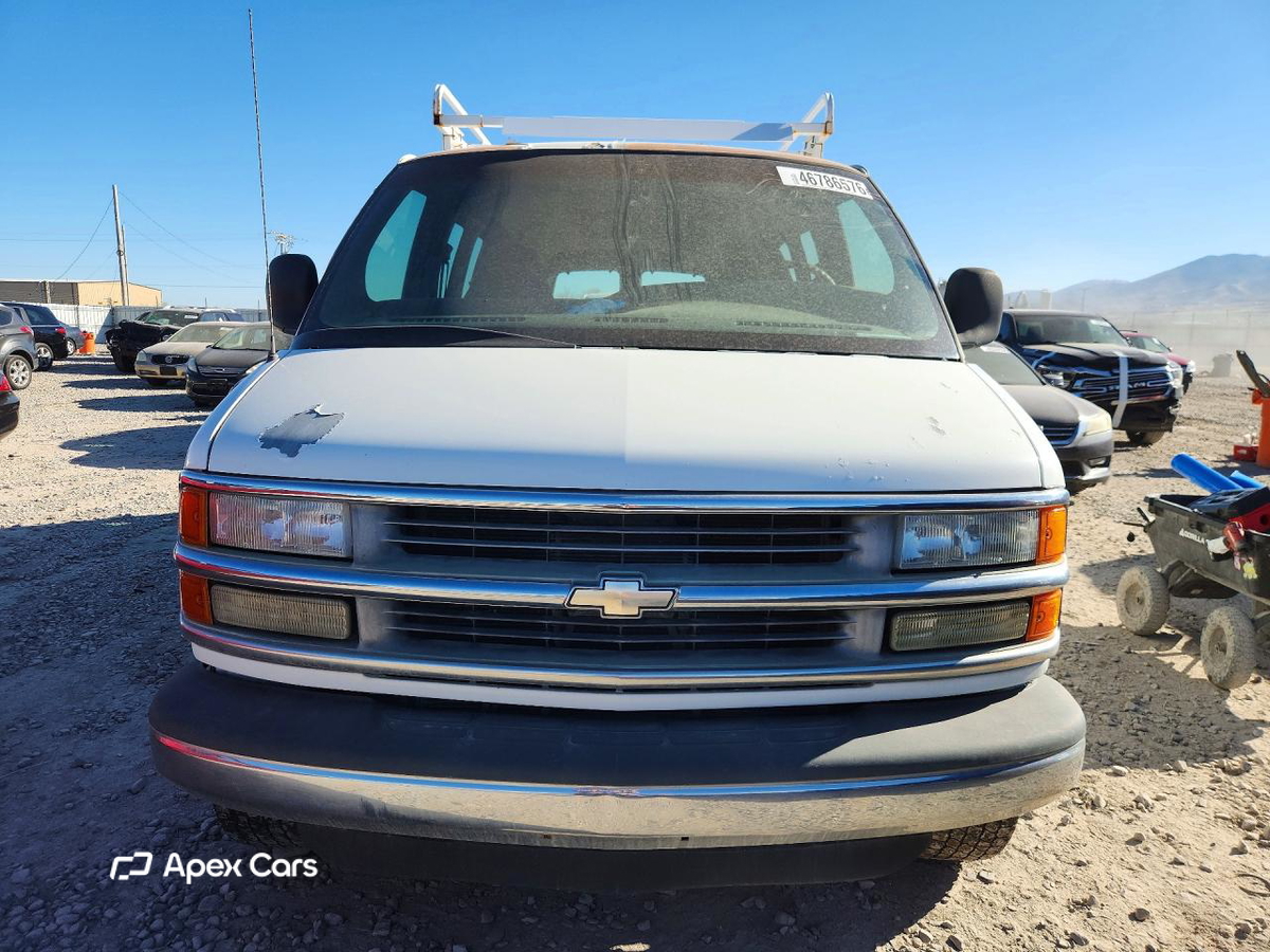 Chevrolet Express 2002
