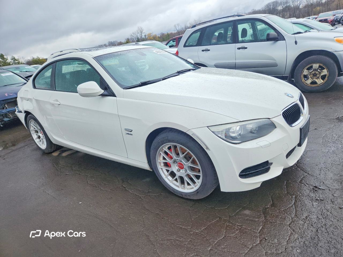 BMW Series 3 2011