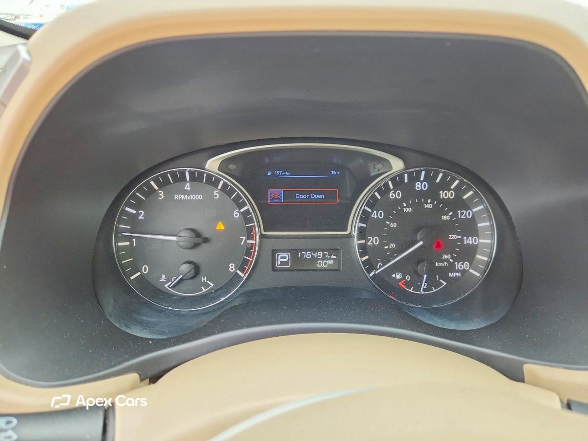 Nissan Pathfinder 2014