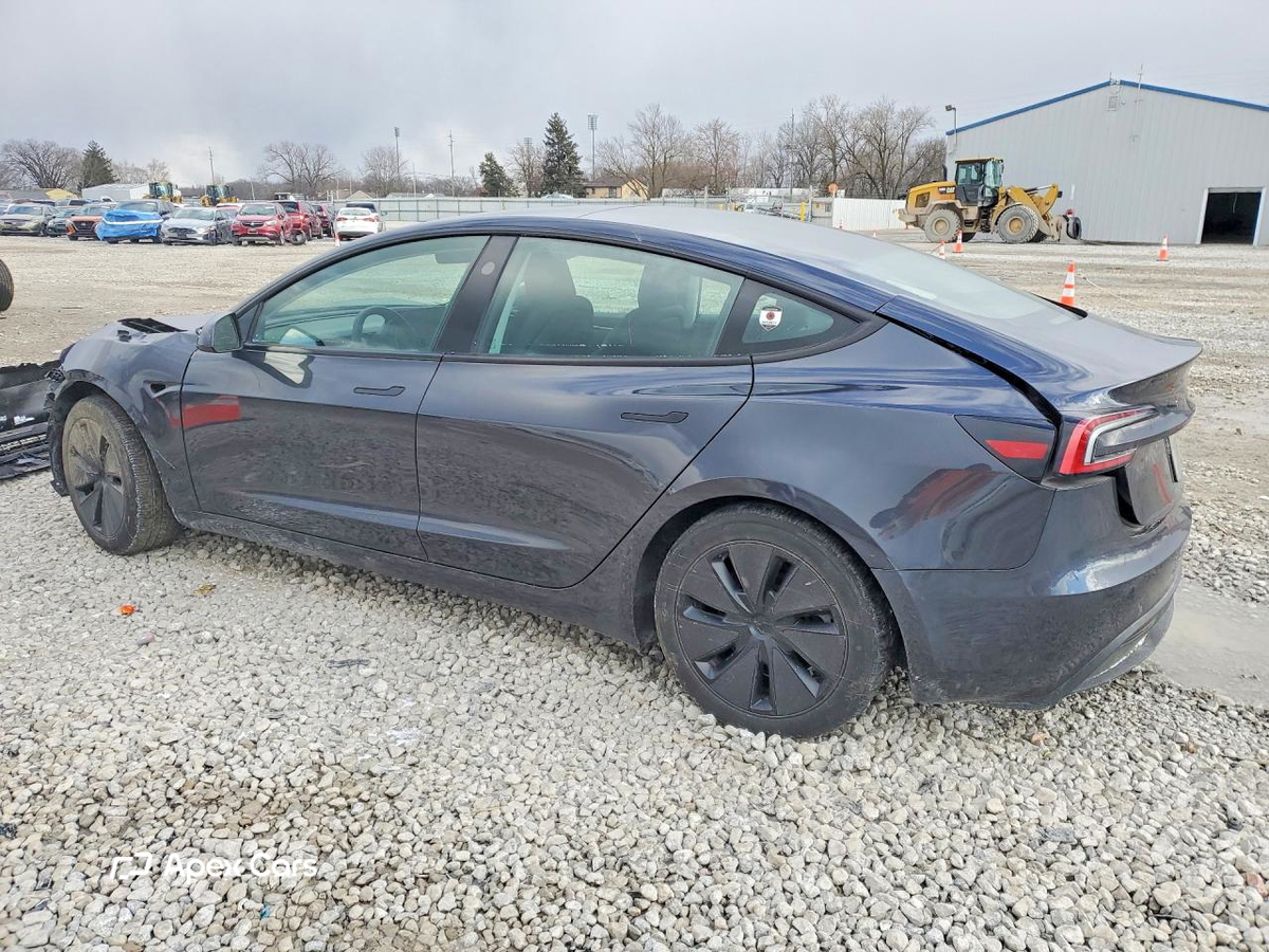 Tesla Model 3 2024