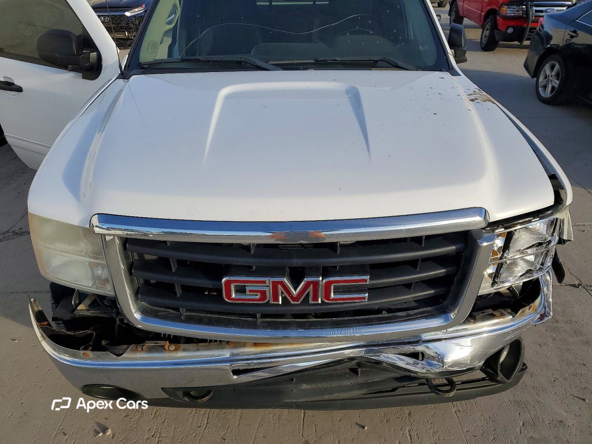 GMC Sierra 2011