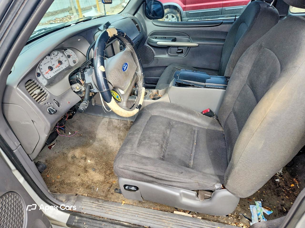 Ford Explorer 2002