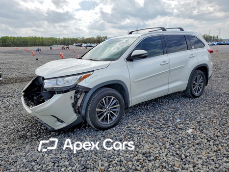 Toyota Highlander 2018 - Image 1 of 13