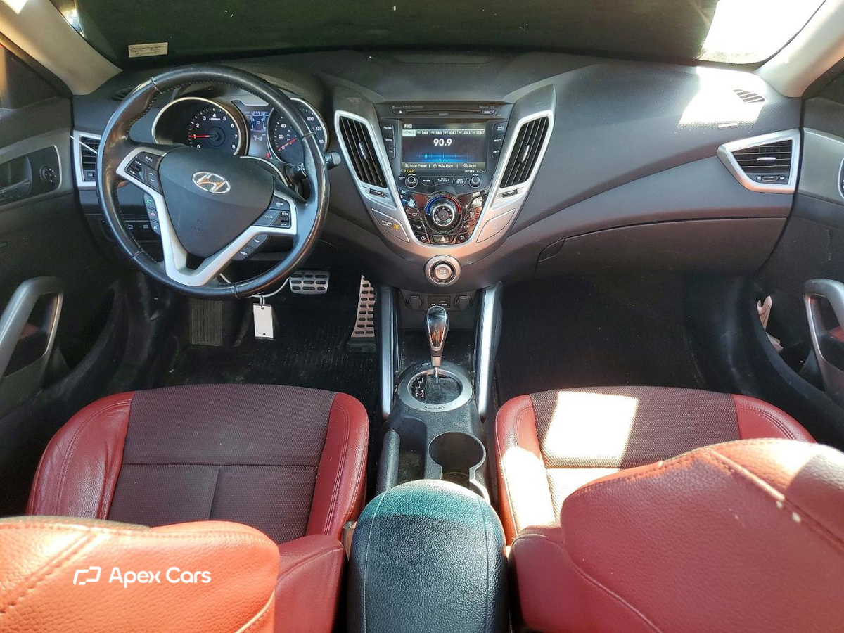 Hyundai Veloster 2013