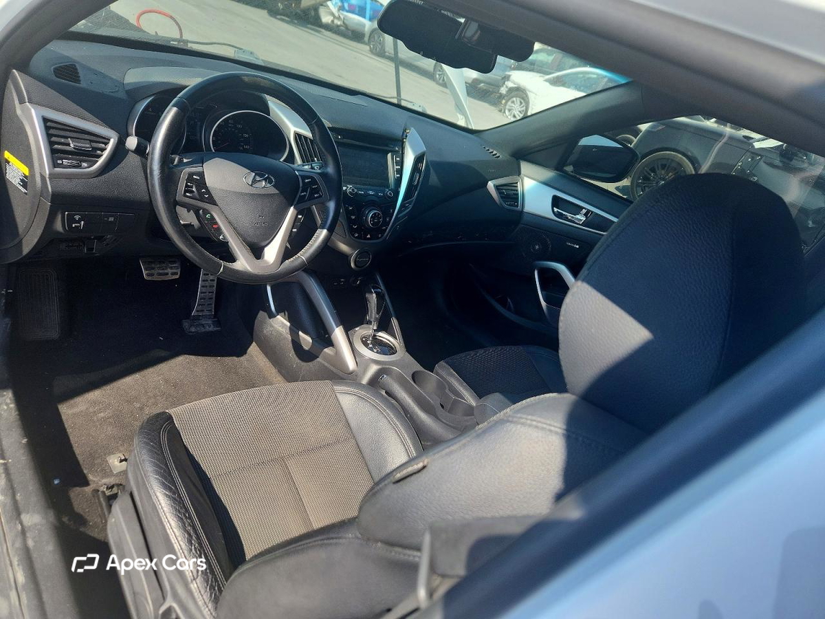 Hyundai Veloster 2016