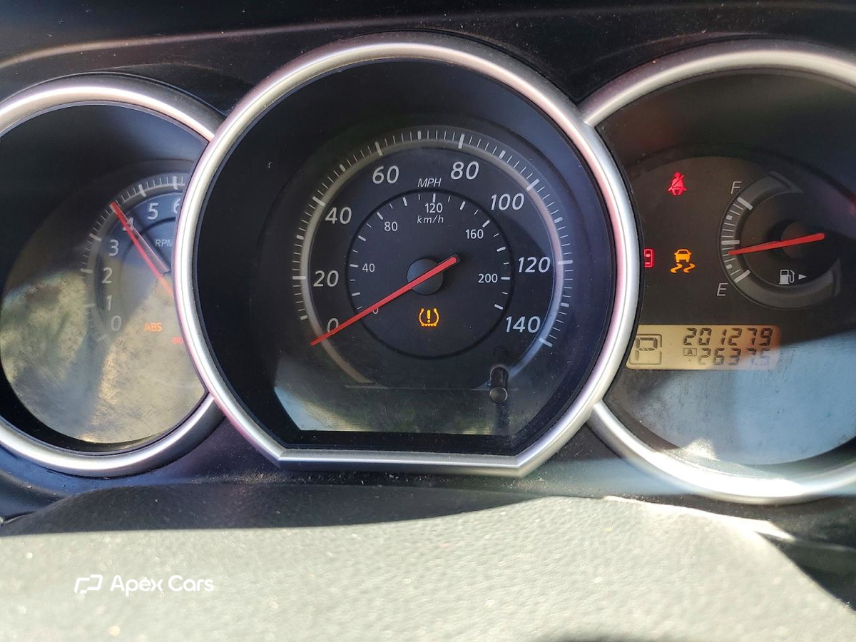 Nissan Versa 2012
