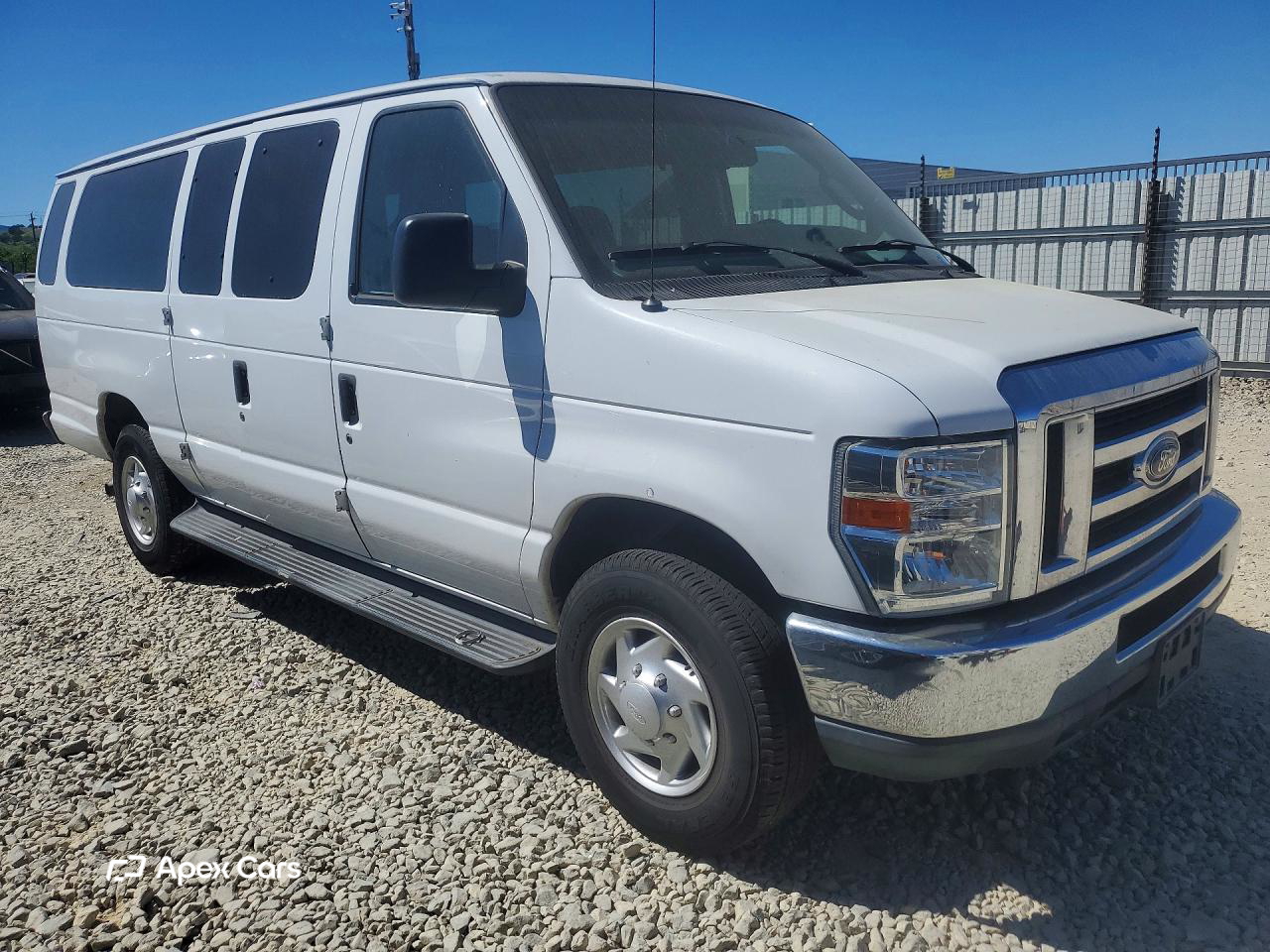 Ford Econoline 2014
