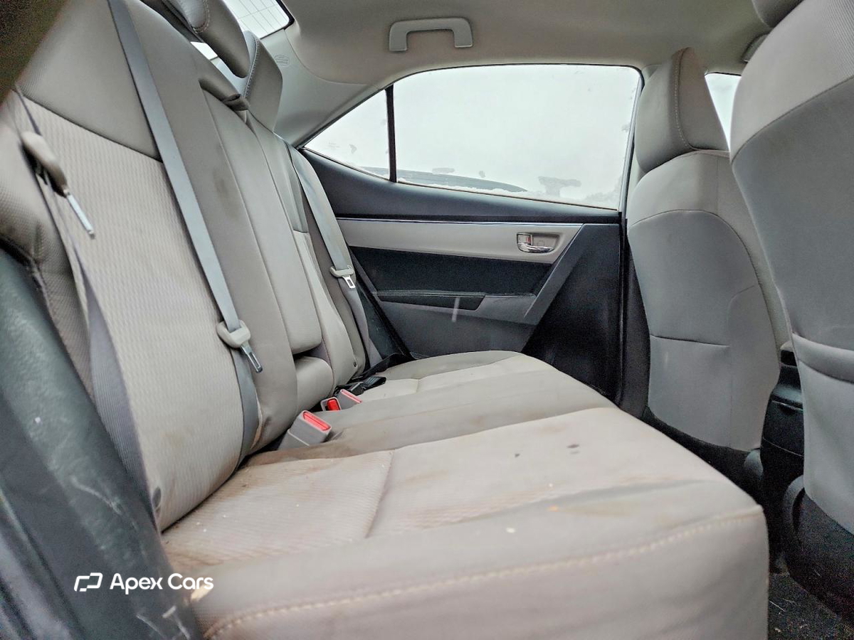 Toyota Corolla 2015