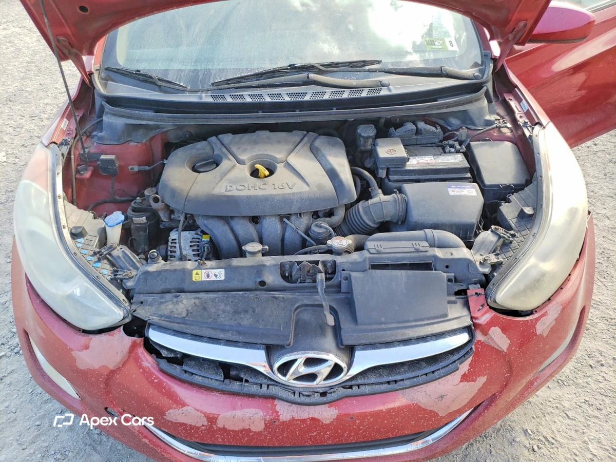 Hyundai Elantra 2012