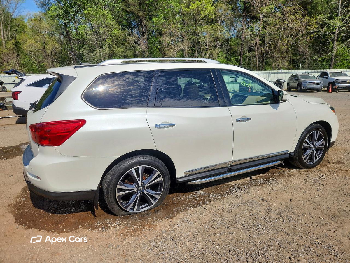 Nissan Pathfinder 2018