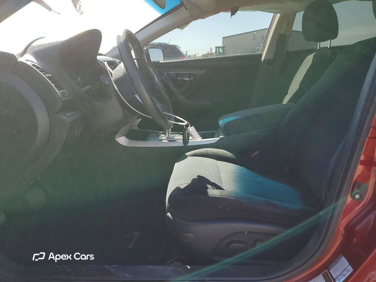 Nissan Altima 2015