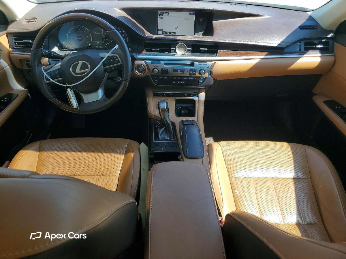 Lexus ES 2016