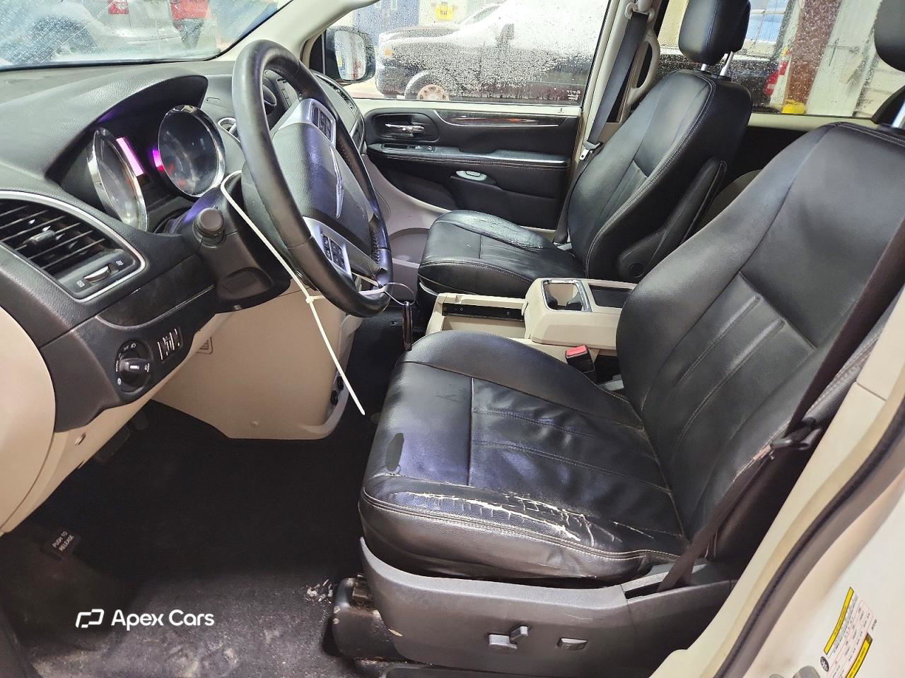 Chrysler Voyager 2013