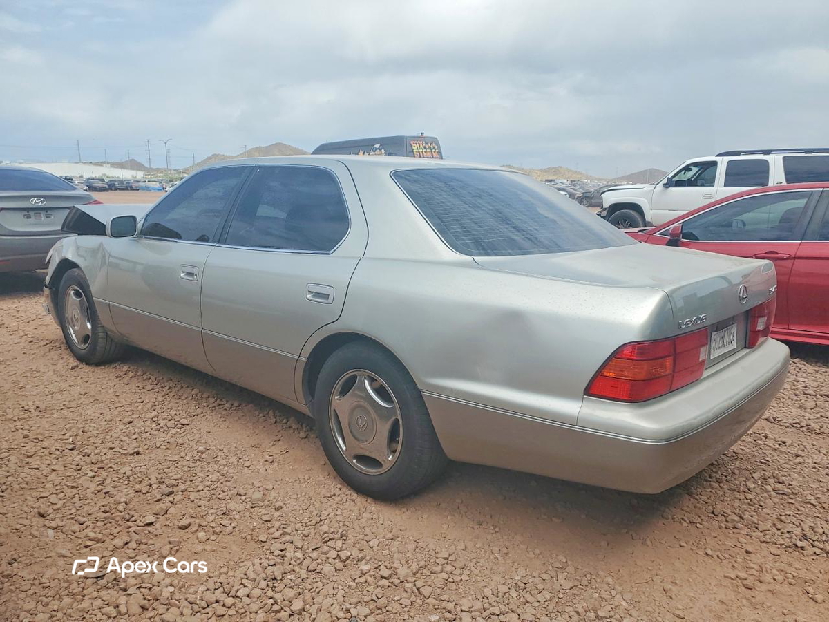 Lexus LS 2000