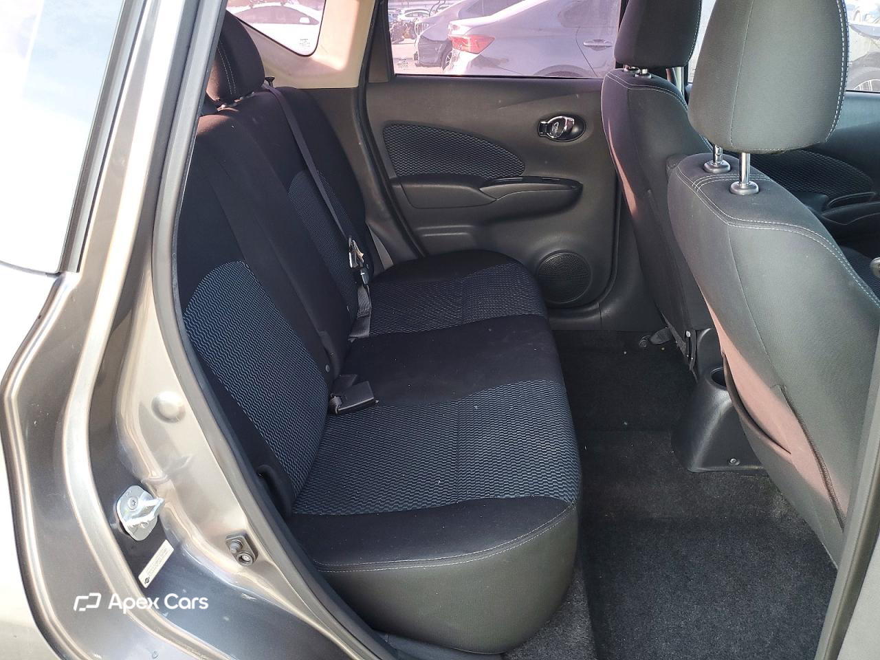 Nissan Versa 2016