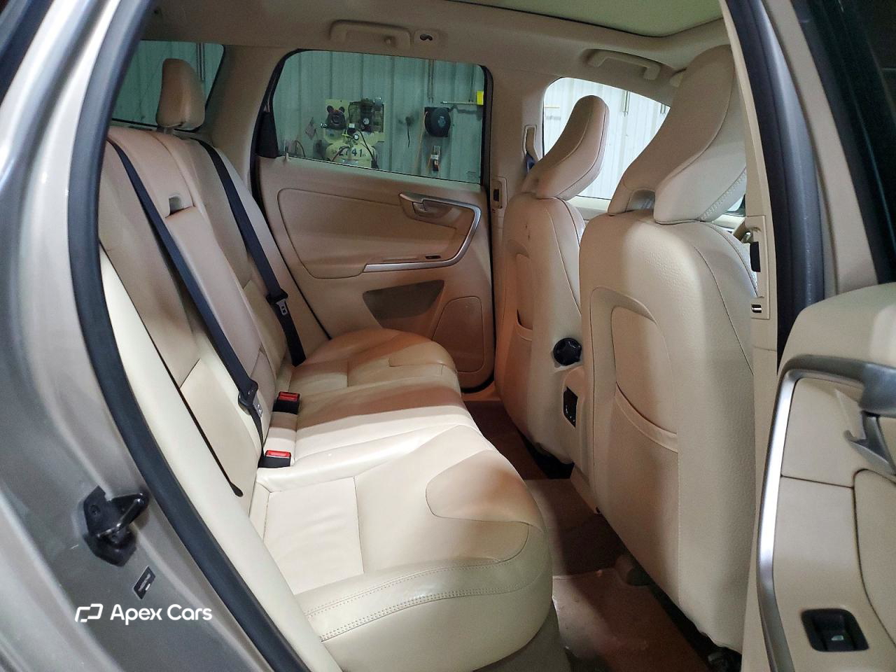 Volvo XC60 2011
