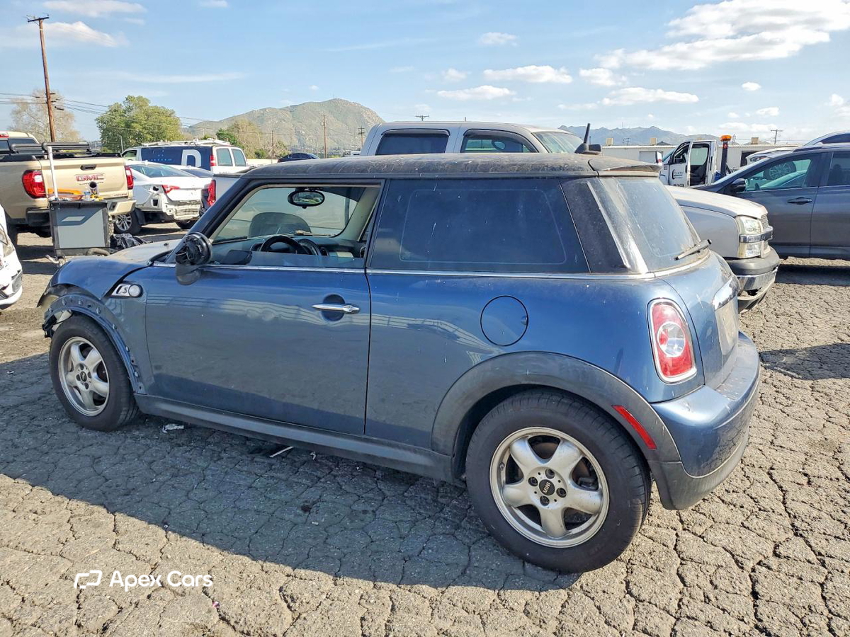 MINI Cooper 2011
