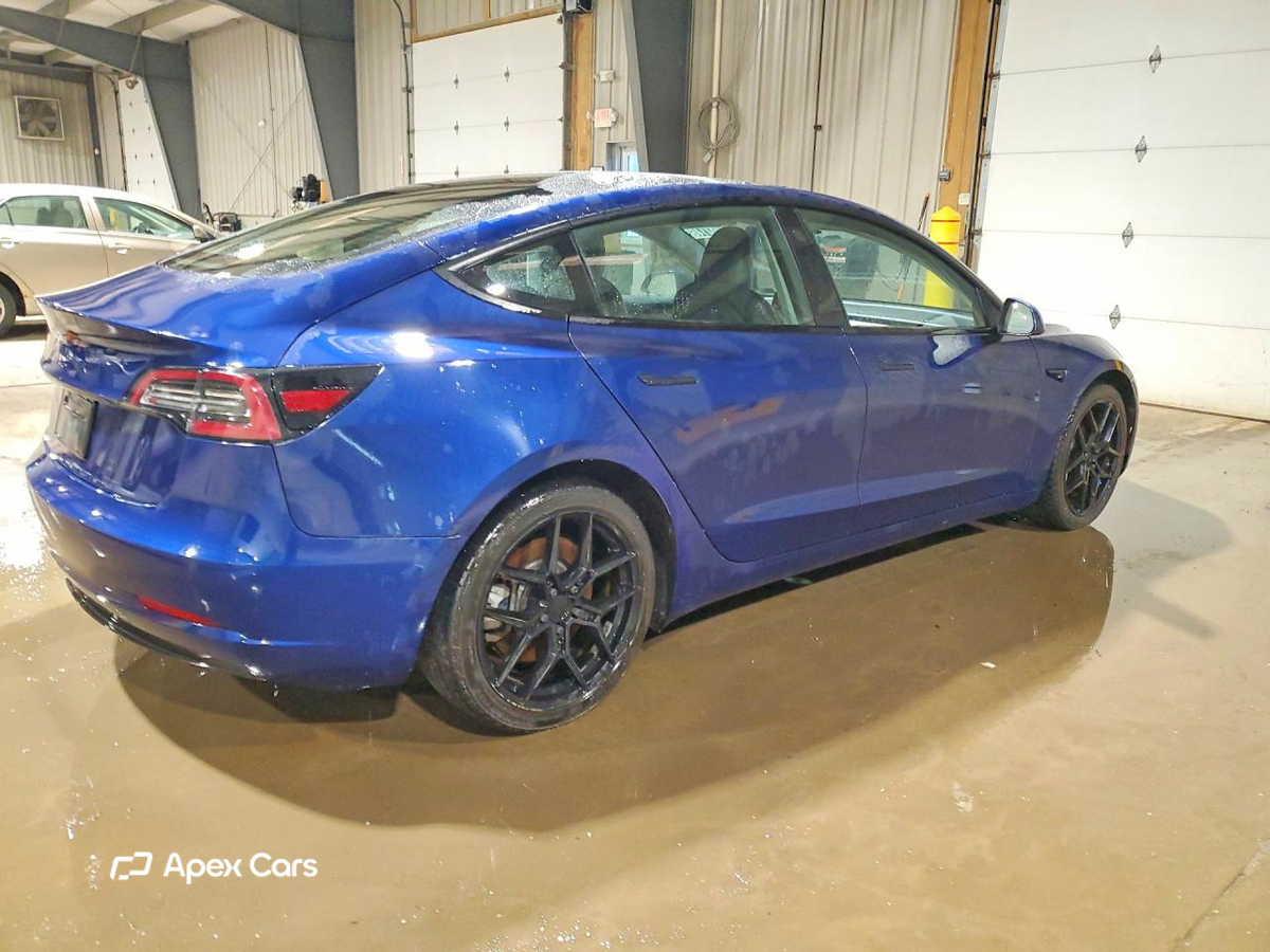 Tesla Model 3 2022