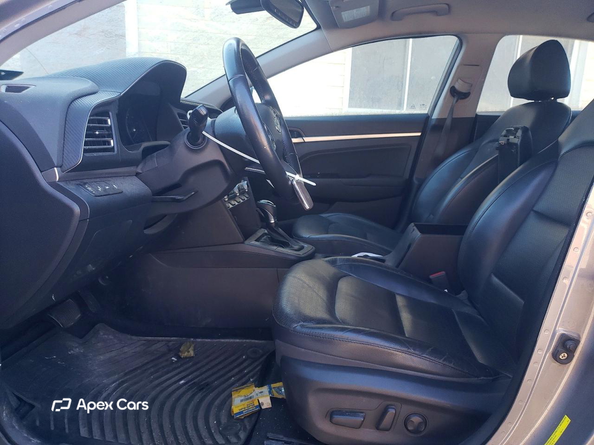 Hyundai Elantra 2020