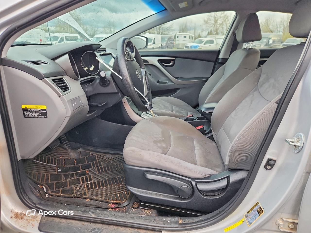 Hyundai Elantra 2012